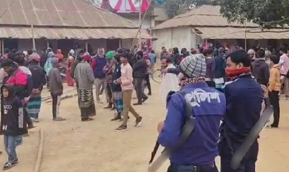 চাঁদাবাজি ঘিরে মেলায় দুই পক্ষের হাতাহাতি, আহত ১০